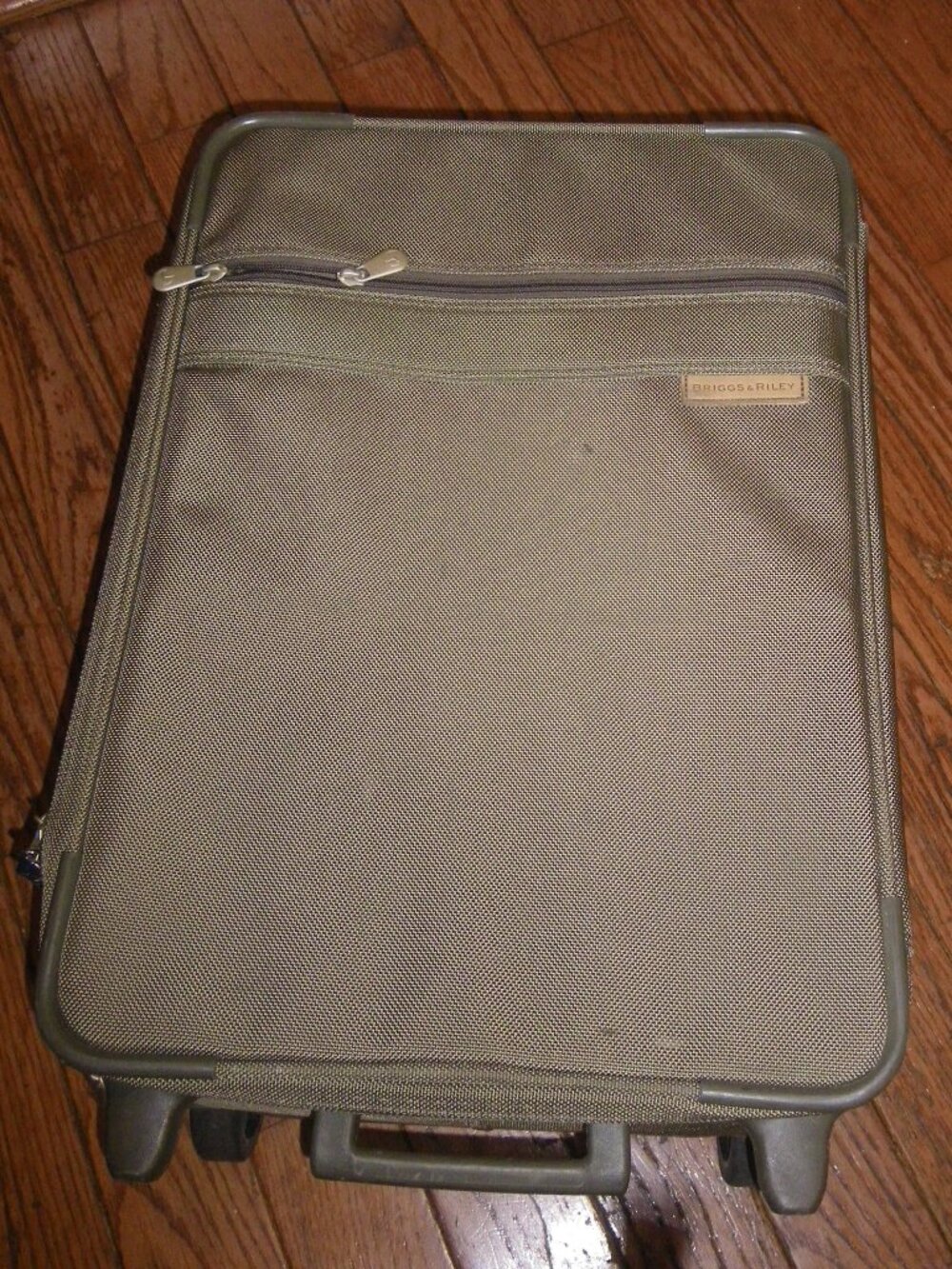 Briggs & Riley Baseline 22”x15" w/ Handle Carry-On 2 Wheel Luggage Olive Green